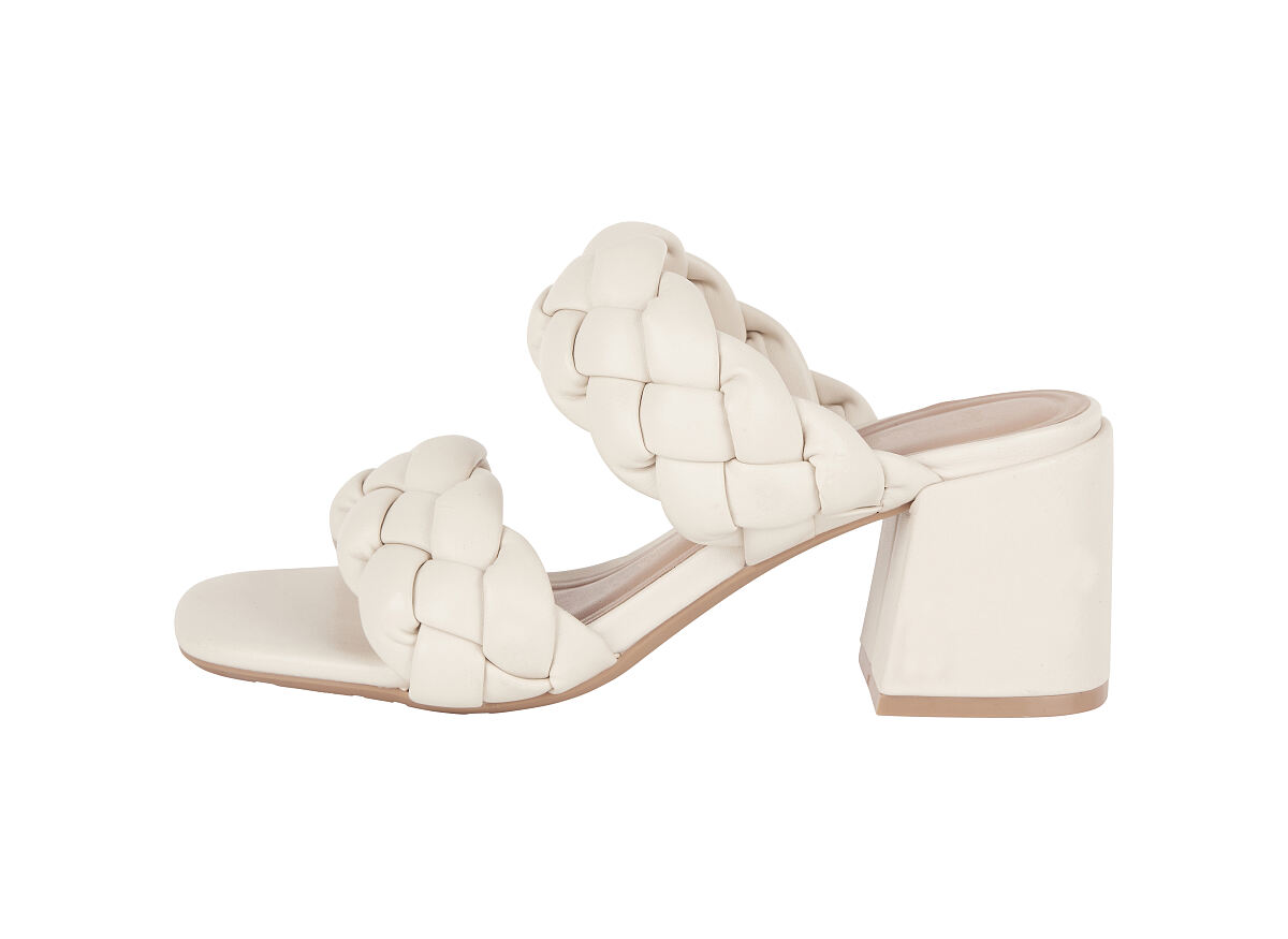 Tk Maxx_Damen_ Sandalen creme_ 44.99€ ( UVP 129.99€ )