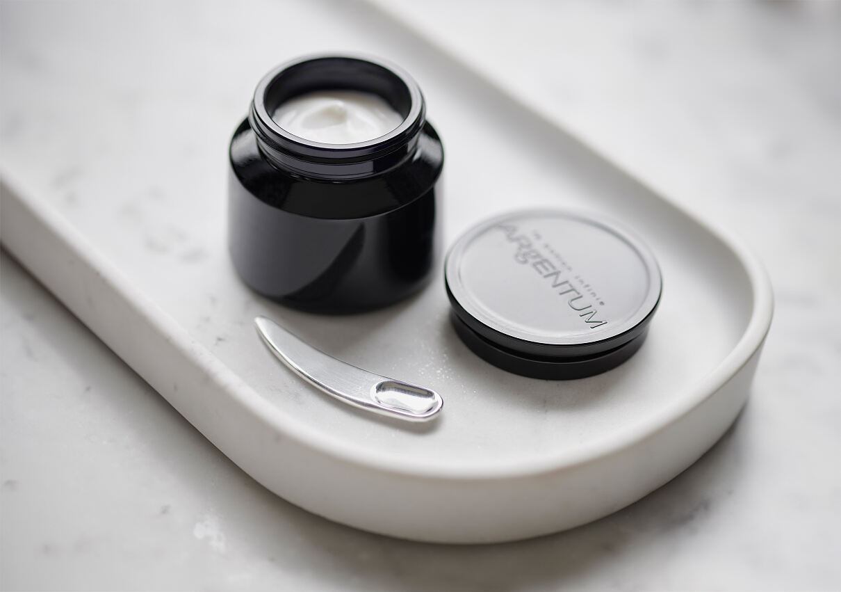 Nägele & Strubell_ARGENTUM_La Potion Infinie_€ 243,50