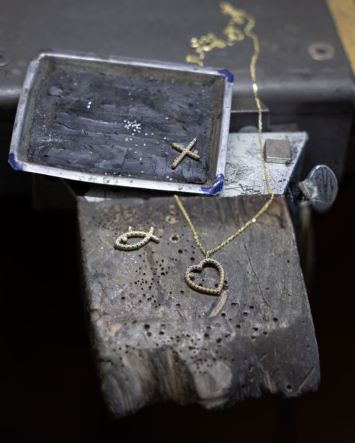 ESbD_IN Signo Fisch Herz und Kreuz 250903