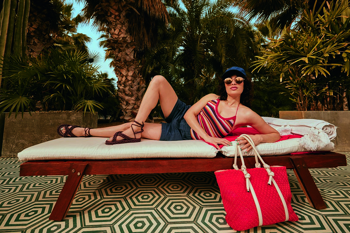 TKMaxx02_HOLIDAY_ACCESSORIES_209_F3_CMYK