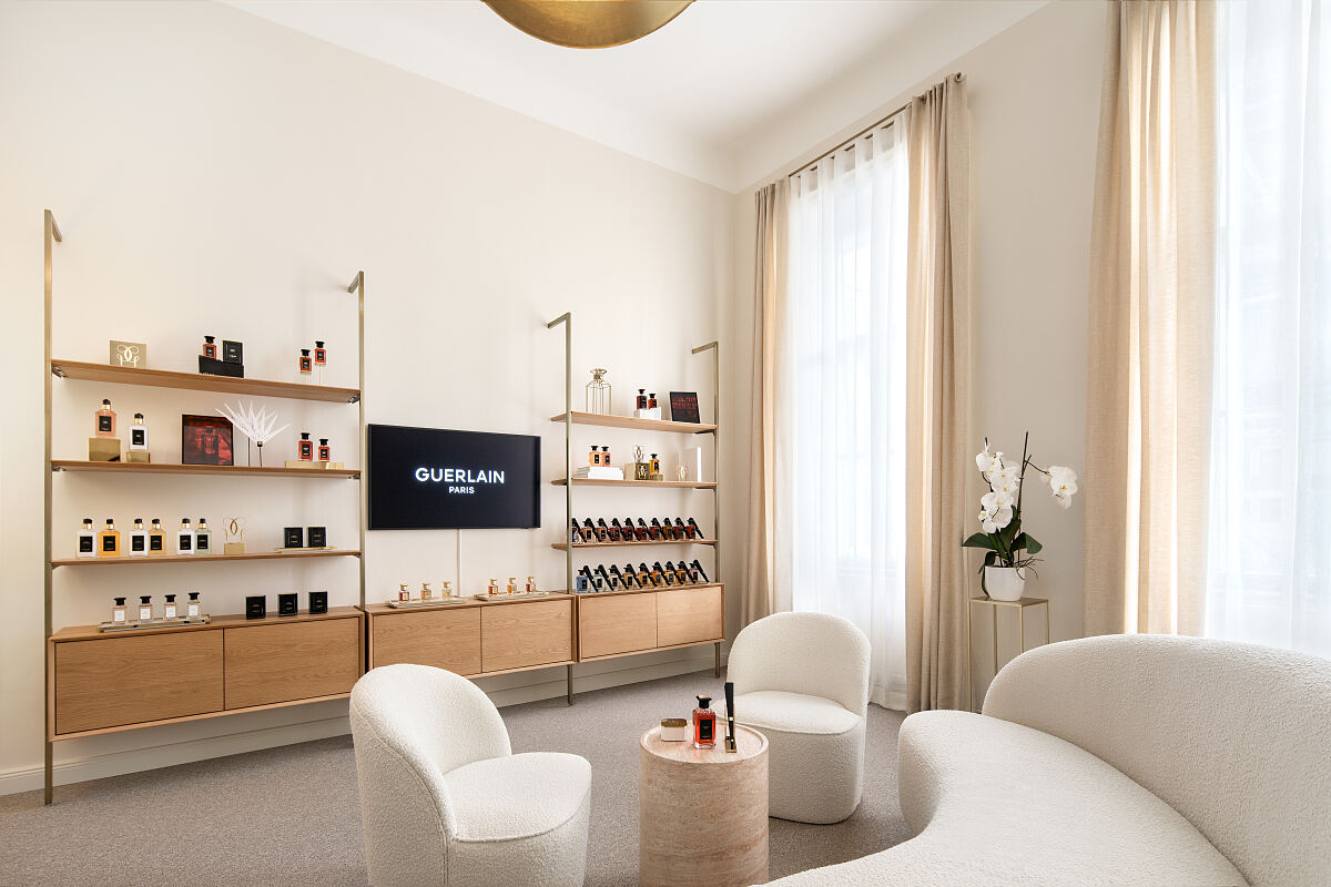 Guerlain_Salon de Parfums_Am Graben 27
