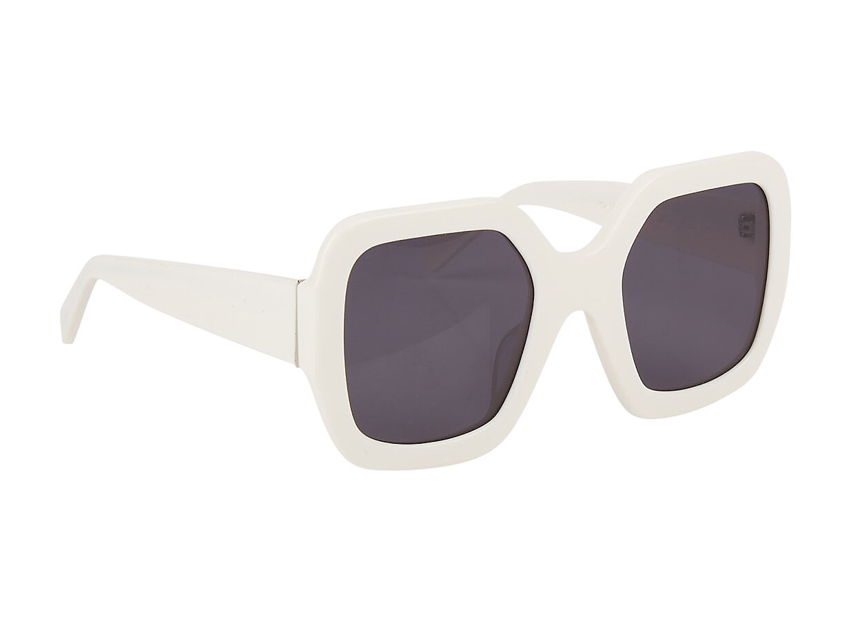 TK Maxx_ weiße sonnebrille _24.99€ ( RRP 89.99€)