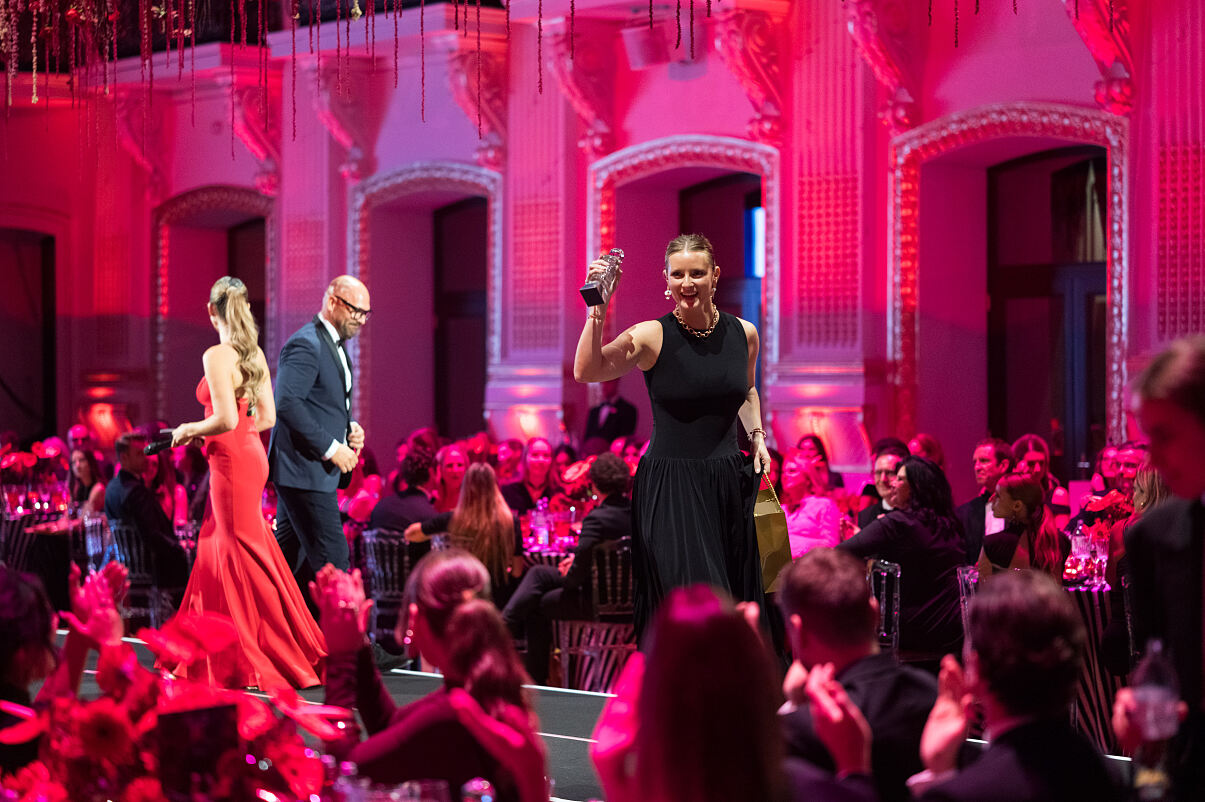 DUFTSTARS 2026_Media Awards Bewegtbild_Luise Invert_PUIGCarolina Herrera