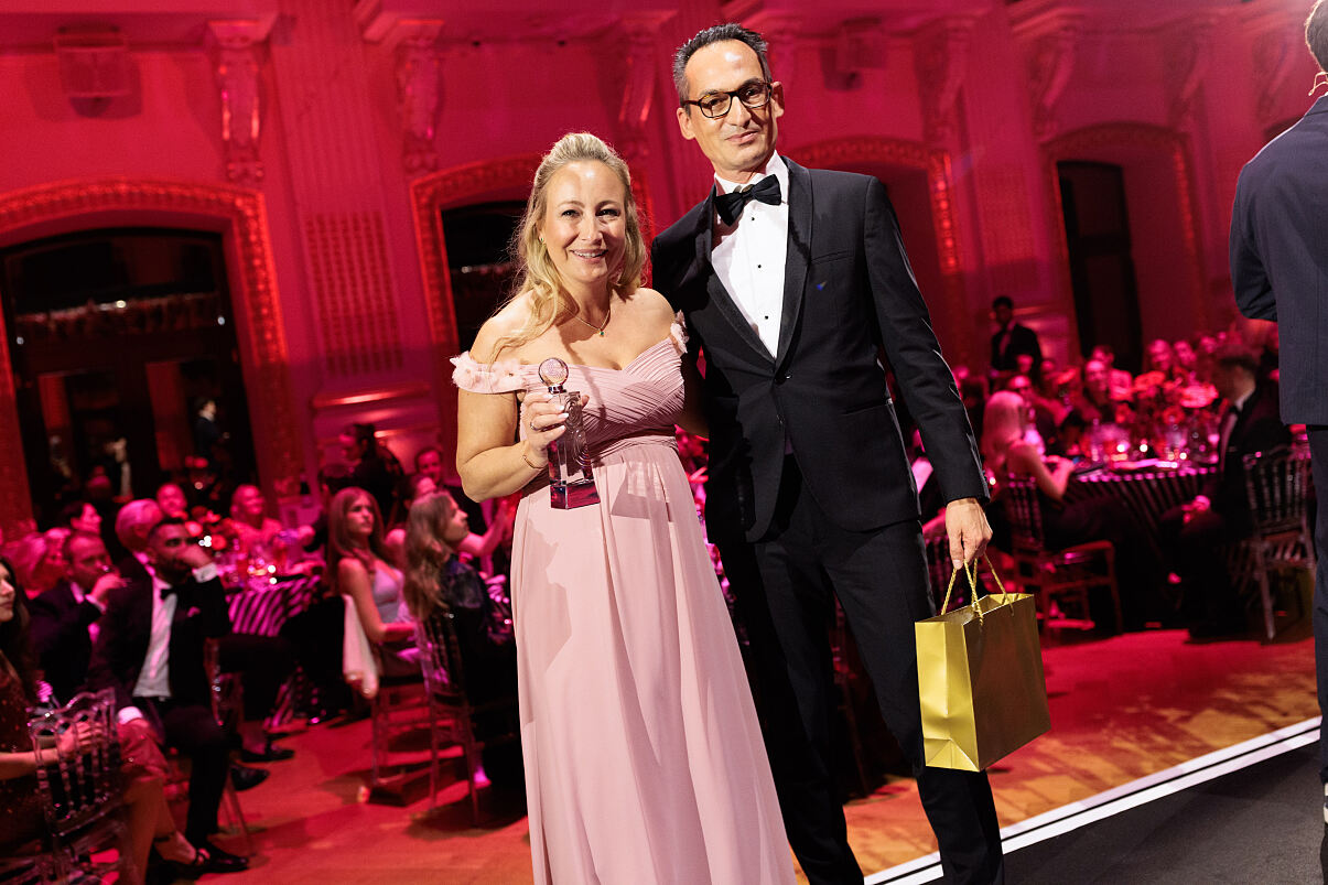 DUFTSTARS 2026_Prestige Damen_Sophie Kotschwar mit Mathieu Arsac_ShiseidoNarciso Rodriguez
