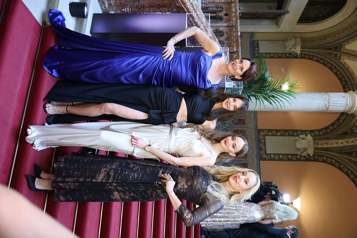 DUFTSTARS 2024_Red Carpet_Maya Haakvort & Yvonne Catterfeld & Laura Bilgeri & Lilian Klebow © Votava