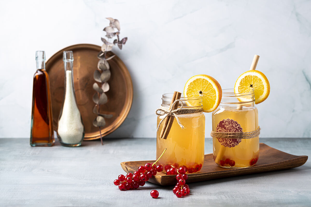Aromapflege Evelyn Deutsch_Getränke verfeinert mit Rosenhydrolat