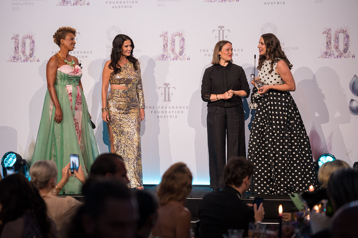 DUFTSTARS 2025_Prestige Damen_Arabella Kiesbauer_Mariella Ahrens_Anna-Lena Sich_Irena Ivkic ©MarkusWache (2)