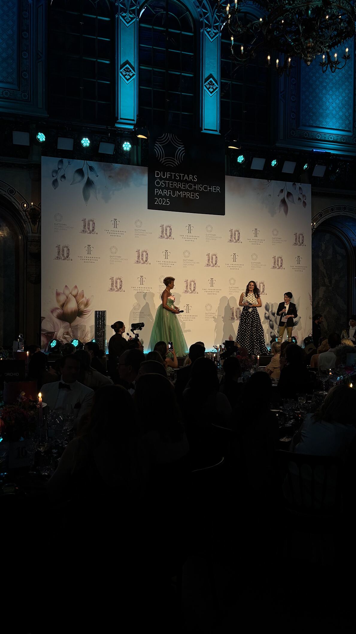 DUFTSTARS 2025_Ultra Selektiv Damen_Arabella Kiesbauer_Irena Ivkic (Byredo)_LA HONG ©Magdalena Krainer