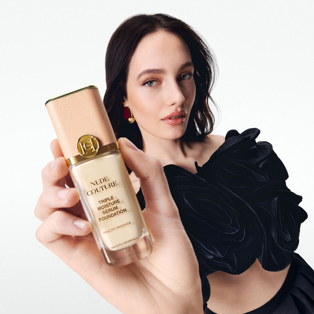 CAROLINA HERRERA_Herrera Beauty_Nude Couture Foundation_30ml_65€