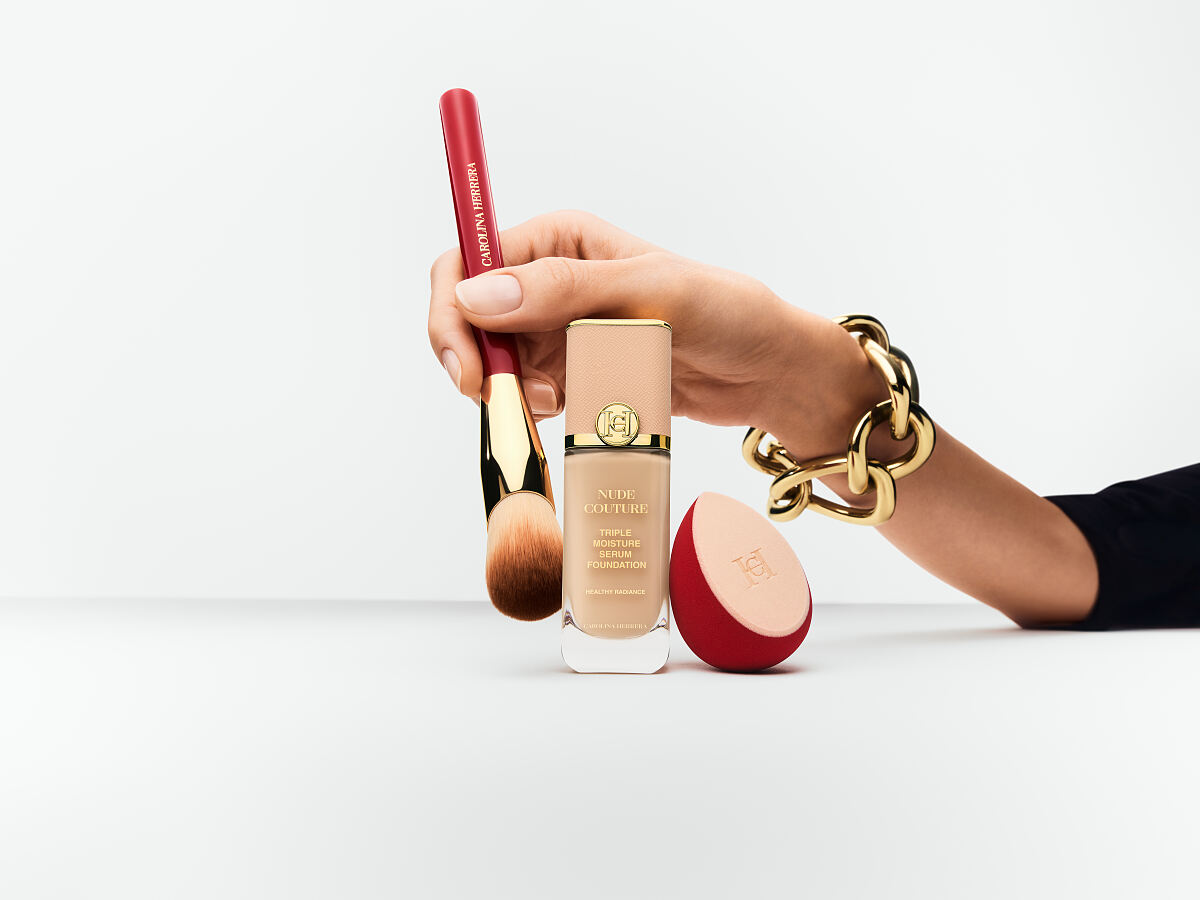 CAROLINA HERRERA_Herrera Beauty_Nude Couture Foundation_30ml_65€