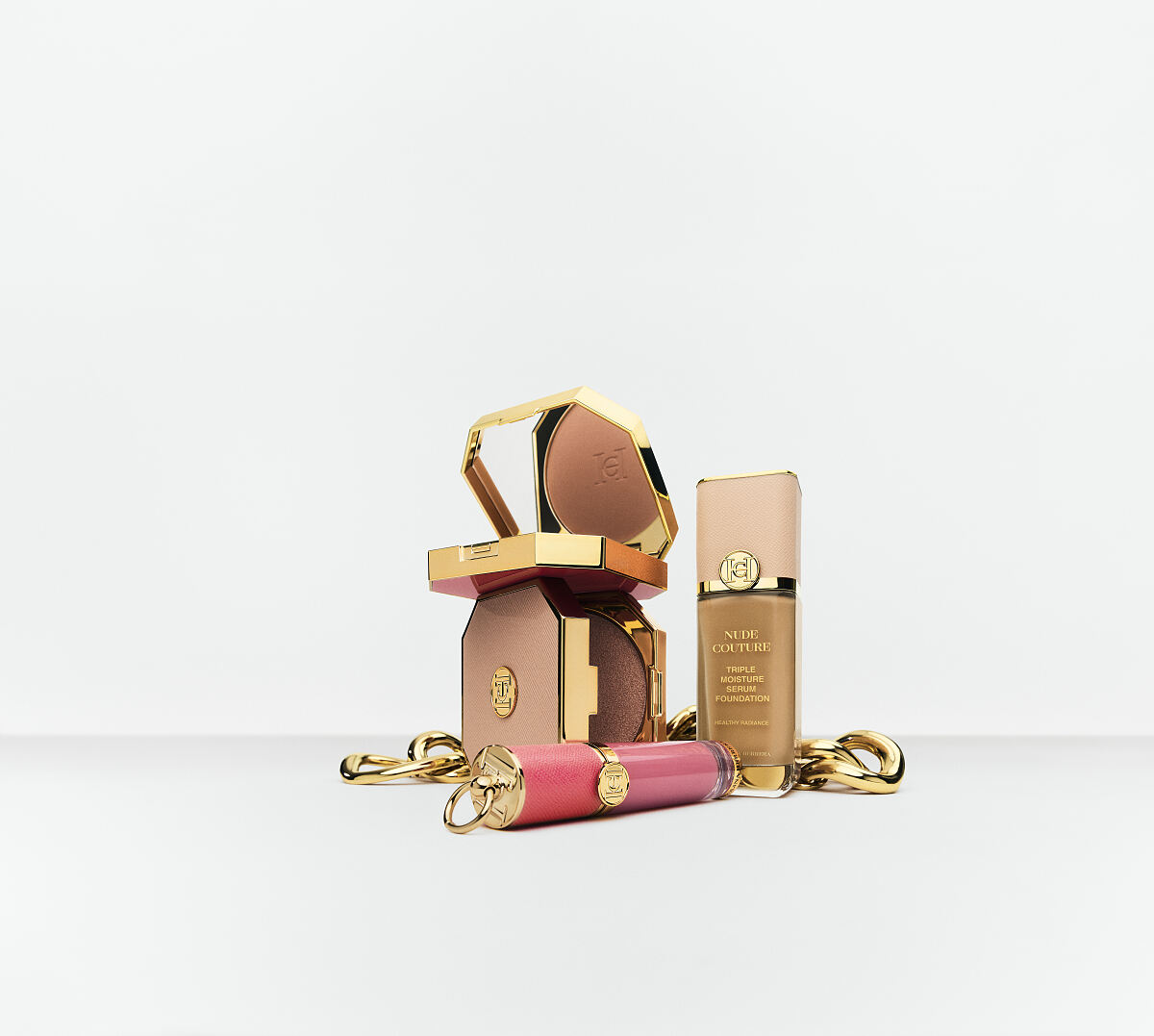 CAROLINA HERRERA_Herrera Beauty_Nude Couture Foundation_30ml_65€