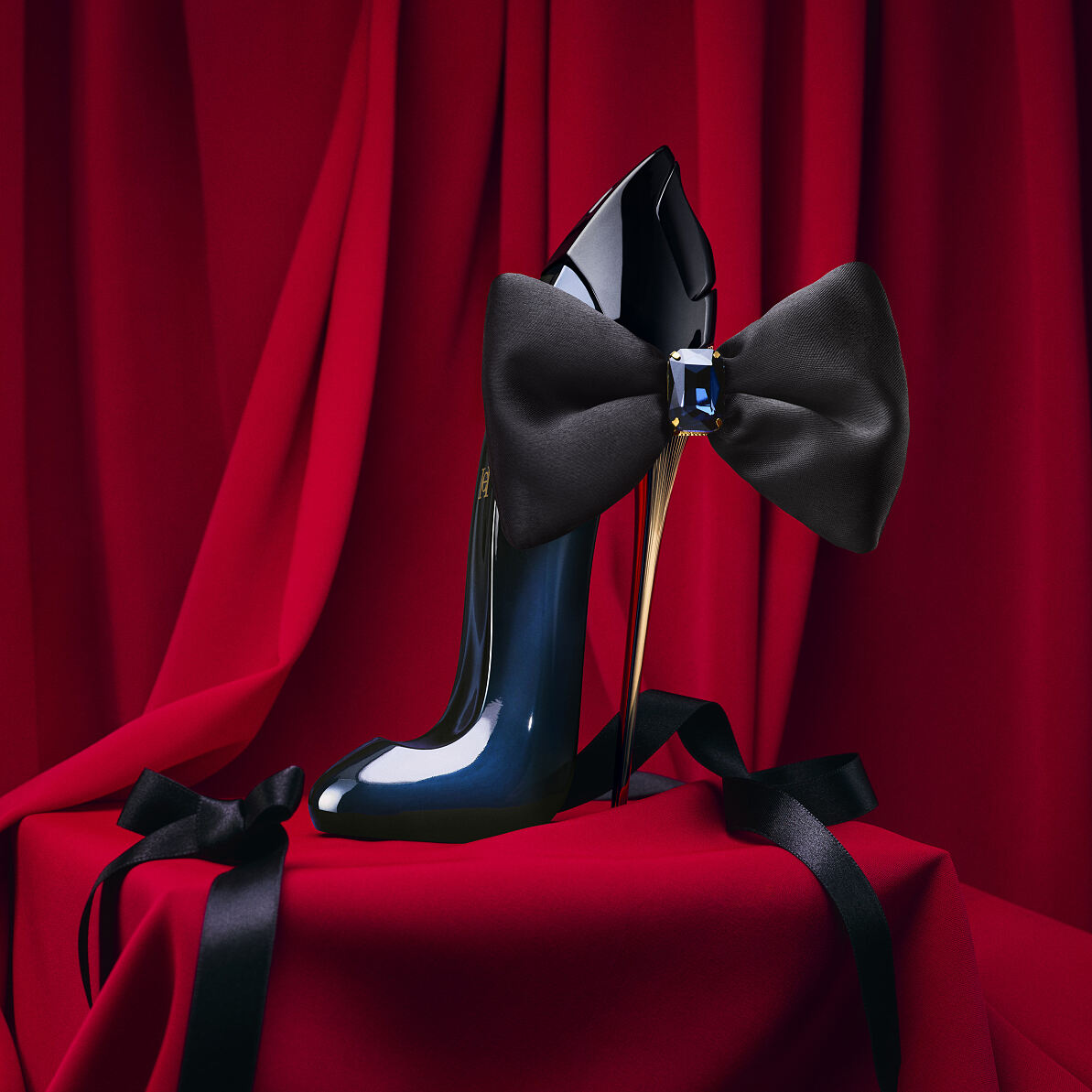 CAROLINA HERRERA_Very Good Girl Holiday bowtastic_ml_151€