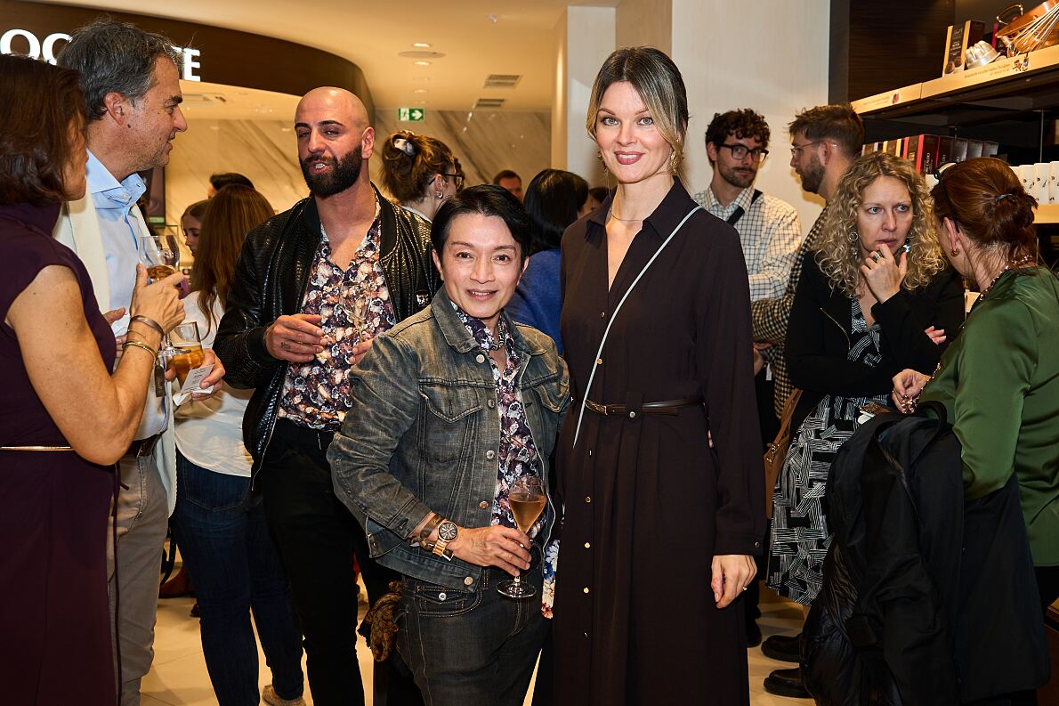 Lindt Flagship Store Vienna La Hong Nhut, Cornelia Steidl