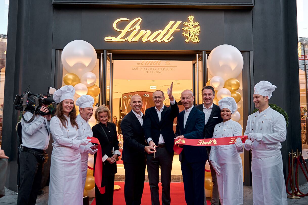 Lindt Flagship Store Vienna Elisabeth Gürtler, Ali Kulein, Adalbert Lechner, Toni Faber, Michal Spiller(c) Eszter Czenki