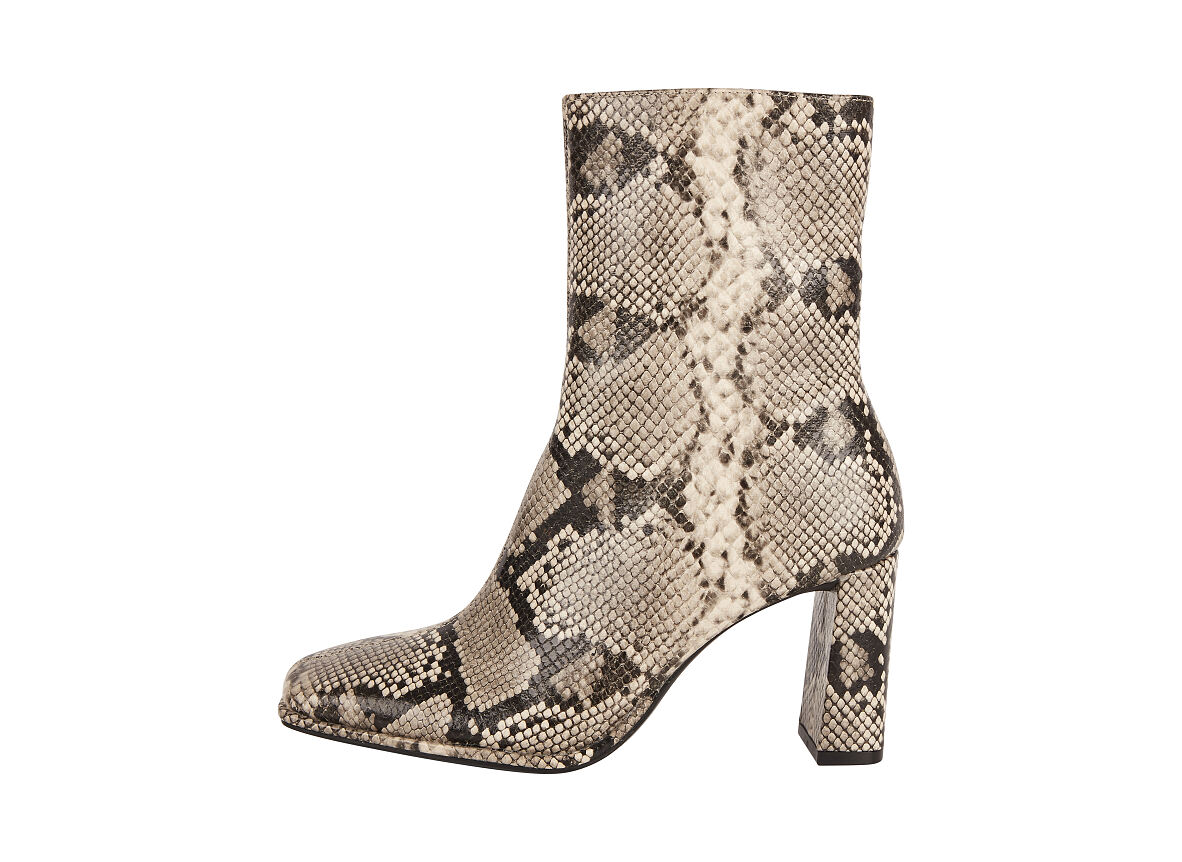 TK Maxx - Schlangenleder-Print Stiefel €19,99