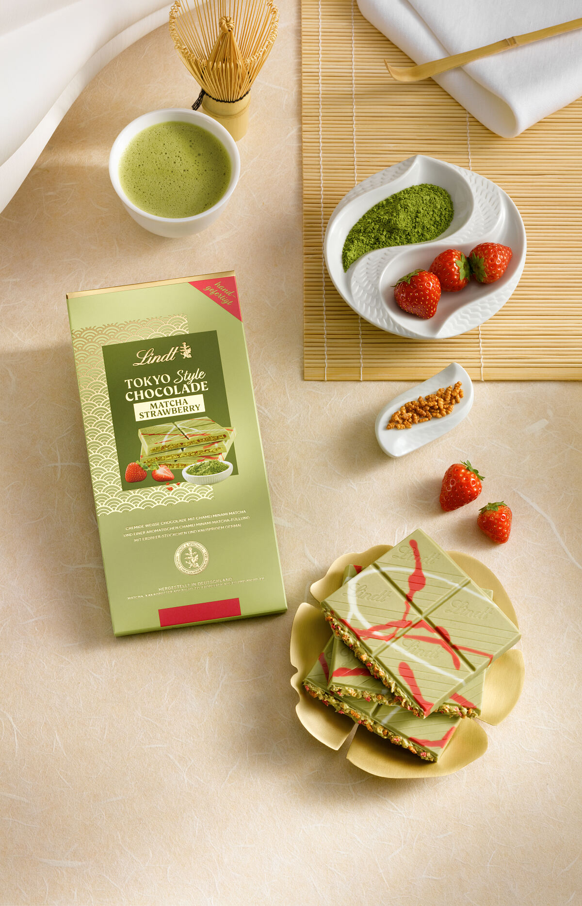 Lindt Tokyo Style Chocolade Matcha Strawberry UVP: 14,99 € (150 g Tafel)